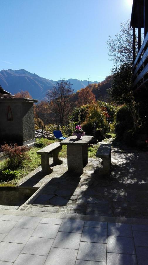 Вілла Il Borgo Di Monica Домодоссола Екстер'єр фото