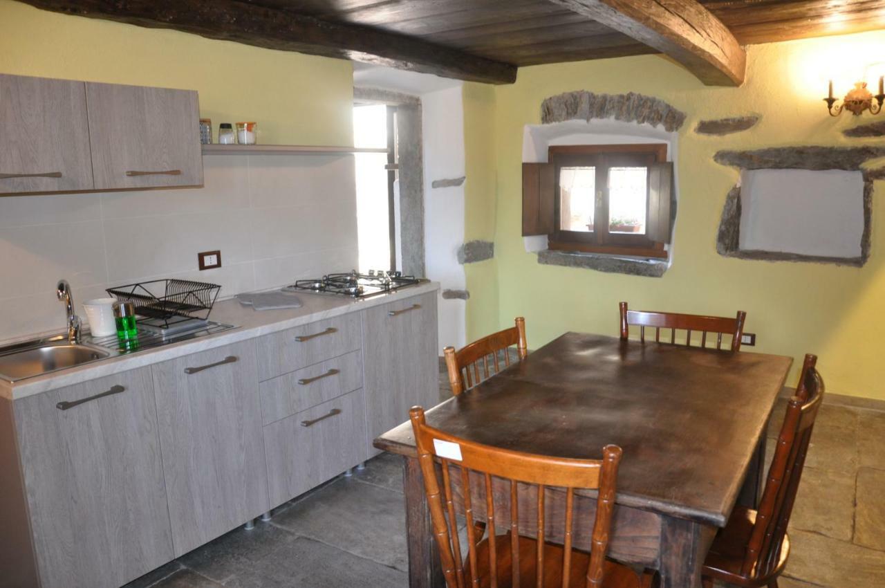 Вілла Il Borgo Di Monica Домодоссола Екстер'єр фото