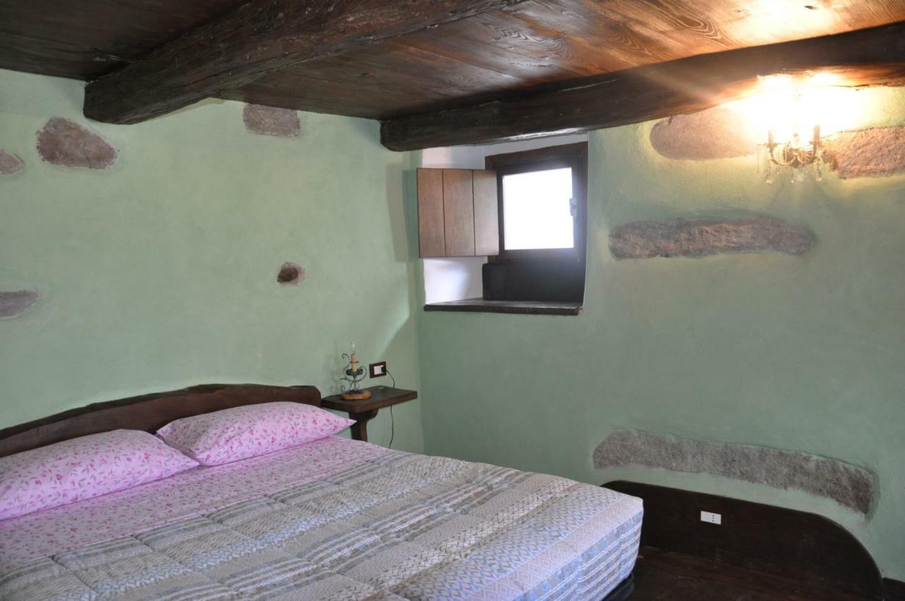 Вілла Il Borgo Di Monica Домодоссола Екстер'єр фото